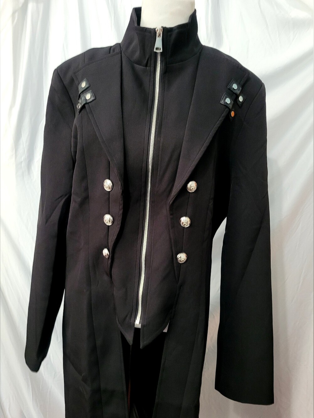 Men's Scarlet Darkness Tailcoat NWT Size Small Black